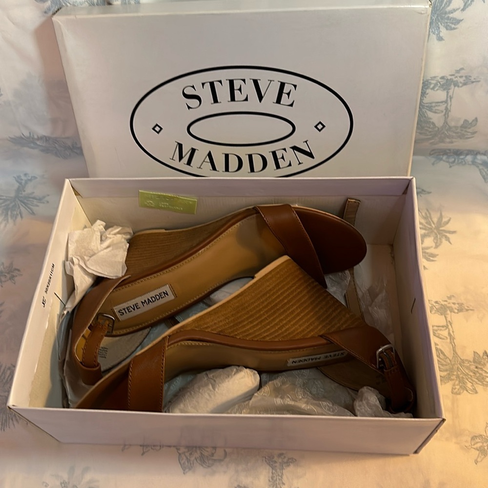 Steve Madden Mary Wedges - Size 10 (Cognac)